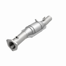 Load image into Gallery viewer, MagnaFlow Direct Fit Catalytic Converter 95 Volkswagen Golf 2.8L