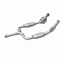 Load image into Gallery viewer, MagnaFlow Direct Fit Catalytic Converter 01-04 Ford Mustang 3.8L CA