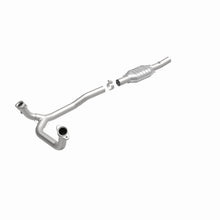 Load image into Gallery viewer, MagnaFlow Direct Fit Catalytic Converter 96 Ford E-Series Van 5.8L