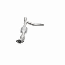Load image into Gallery viewer, MagnaFlow Direct Fit Catalytic Converter 00-04 Ford E150 4.6L Passenger Side