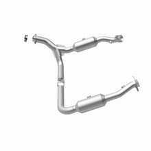 Load image into Gallery viewer, MagnaFlow DF Conv Ford/Mercury 06-10 Explorer/Mountaineer/ 07-10 Explorer SportTrac 4.0L Y-Pipe Assy