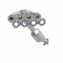 Load image into Gallery viewer, MagnaFlow Direct Fit Catalytic Converter 03-05 Mercedes C230 1.8L