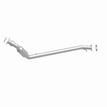 Load image into Gallery viewer, MagnaFlow Direct Fit Catalytic Converter California Grade 07-08 Chevrolet Uplander 3.9L