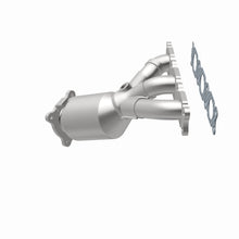 Load image into Gallery viewer, MagnaFlow Direct Fit Catalytic Converter 08-12 Land Rover LR2 3.2L