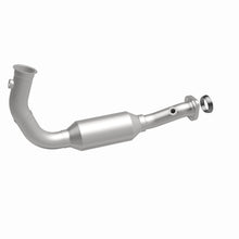 Load image into Gallery viewer, MagnaFlow Direct Fit Catalytic Converter OEM 2004 Jeep Liberty Underbody
