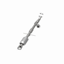 Load image into Gallery viewer, MagnaFlow Direct Fit Catalytic Converter 00 Hyundai Sonata 2.5L