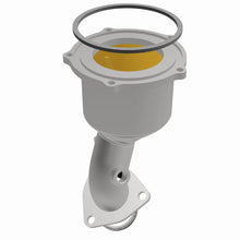 Load image into Gallery viewer, MagnaFlow Direct Fit Catalytic Converter 96-98 Toyota Rav4 2.0L (CA Emissions)