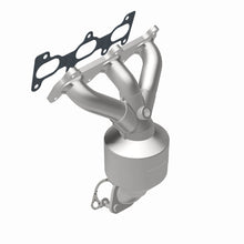 Load image into Gallery viewer, MagnaFlow DF Cat. Conv05-06 Hyundai Santa Fe/05-09 Tucson / 05-08 Kia Sportage D/S Manifold