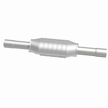 Load image into Gallery viewer, MagnaFlow Direct Fit Catalytic Converter GM 26X6.5 X4 2/2