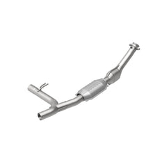 Load image into Gallery viewer, MagnaFlow Direct Fit Catalytic Converter 99-00 Ford Trucks 5.4L
