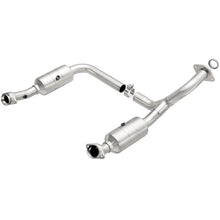 Load image into Gallery viewer, MagnaFlow DF Cat Conv 06-09 Ford Explorer/06-10 Mercury Mountaineer 4.6L Y-Pipe Assembly (49 State)