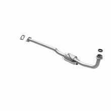 Load image into Gallery viewer, MagnaFlow Direct Fit Catalytic Converter 95-96 Geo Metro 1.0L