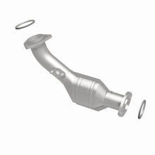 Load image into Gallery viewer, MagnaFlow Direct Fit Catalytic Converter Front 00-04 Toyota Tacoma 3.4L 4WD / 00-04 Tundra 3.4L