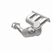 Load image into Gallery viewer, MagnaFlow Direct Fit Catalytic Converter BMW 5 99-00 Rear