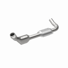 Load image into Gallery viewer, MagnaFlow Direct Fit Catalytic Converter 00-04 Ford E150 4.6L Driver Side