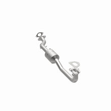 Load image into Gallery viewer, MagnaFlow Direct Fit Catalytic Converter 04-05 Subaru Legacy / Outback 2.5L