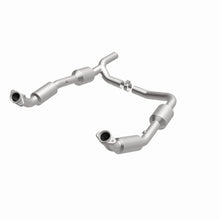 Load image into Gallery viewer, MagnaFlow Direct Fit Catalytic Converter 2008+ Ford E-150 4.6L