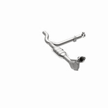 Load image into Gallery viewer, MagnaFlow Direct Fit Catalytic Converter 99-00 Ford F-150 4.6L