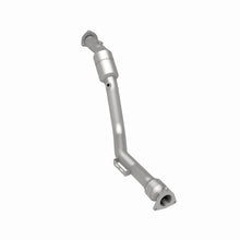Load image into Gallery viewer, MagnaFlow Direct Fit Catalytic Converter 04/06 VW Phaeton 4.2L Front Passenger Side