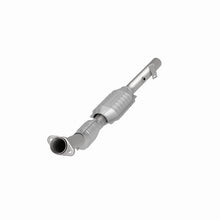 Load image into Gallery viewer, MagnaFlow Direct Fit Catalytic Converter 01 Ford Lightning Passenger Side