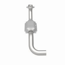 Load image into Gallery viewer, MagnaFlow Direct Fit Catalytic Converter 03-05 Ford Expedition/05-06 Lincoln Navigator 5.4L D/S