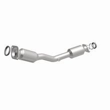 Load image into Gallery viewer, MagnaFlow Direct Fit Catalytic Converter 2009-2013 Cube 1.8 L Underbody