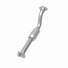 Load image into Gallery viewer, MagnaFlow Direct Fit Catalytic Converter 98-99 Lumina Monte Carlo 3.