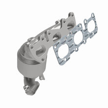 Load image into Gallery viewer, MagnaFlow Direct Fit Catalytic Converter 13-14 Santa Fe 3.3L Manifold