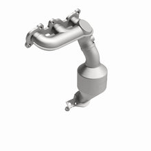 Load image into Gallery viewer, MagnaFlow Direct Fit Catalytic Converter 08-09 Toyota Highlander 3.3L
