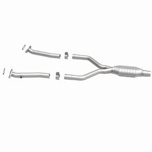 Load image into Gallery viewer, MagnaFlow Direct Fit Catalytic Converter 01-06 Lexus LS430 4.3L Rear