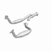 Load image into Gallery viewer, MagnaFlow Direct Fit Catalytic Converter 03-06 Chevy SSR 5.3/6.0 OEM