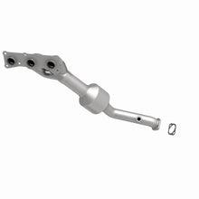 Load image into Gallery viewer, MagnaFlow Direct Fit Catalytic Converter BMW 5 06-07 Front OEM