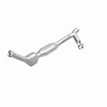 Load image into Gallery viewer, MagnaFlow Direct Fit Catalytic Converter 97-98 Ford Trucks 5.4L