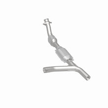 Load image into Gallery viewer, MagnaFlow Direct Fit Catalytic Converter 01-03 Ford E150 4.2L Passenger Side