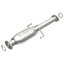 Load image into Gallery viewer, MagnaFlow Direct Fit Catalytic Converter 01-02 Tacoma CC-SB 3.4L 4w