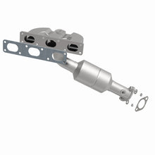 Load image into Gallery viewer, MagnaFlow Direct Fit Catalytic Converter BMW 5 04-05 Front OEM