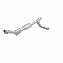 Load image into Gallery viewer, MagnaFlow Direct Fit Catalytic Converter 00-04 Ford E150 4.6L Passenger Side