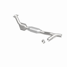Load image into Gallery viewer, MagnaFlow Direct Fit Catalytic Converter 97-98 Ford Trucks 5.4L