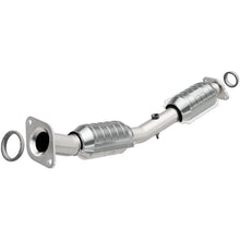 Load image into Gallery viewer, MagnaFlow Direct Fit Catalytic Converter 07-12 Nissan Versa 1.8L