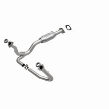 Load image into Gallery viewer, MagnaFlow Direct Fit Catalytic Converter 2000 S10 4.3L 4WD