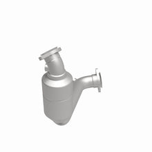 Load image into Gallery viewer, MagnaFlow Direct Fit Catalytic Converter 99-00 Mercedes CLK320 3.2L