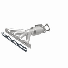 Load image into Gallery viewer, MagnaFlow Direct Fit Catalytic Converter 04-05 Chevrolet Malibu/Classic 2.2L (CA Emissions)