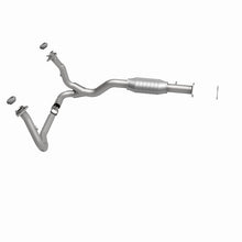 Load image into Gallery viewer, MagnaFlow Direct Fit Catalytic Converter 2000 S10 4.3L 4WD
