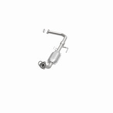Load image into Gallery viewer, MagnaFlow Direct Fit Catalytic Converter 00-02 Tundra 4.7L 4WD FL