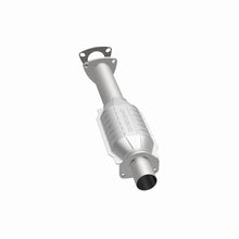 Load image into Gallery viewer, MagnaFlow Direct Fit Catalytic Converter 95-98 GM S10 Pickup 4.3L