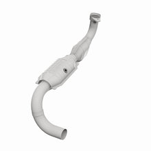 Load image into Gallery viewer, MagnaFlow DF Cat Conv 04-06 Ford F-150 Pick Up (Exc Heritage) / 06 Lincoln Mark LT Truck Driver Side