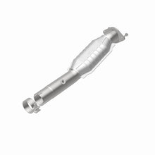 Load image into Gallery viewer, MagnaFlow Direct Fit Catalytic Converter GM 01-02 2500 Passenger Side 6L