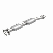 Load image into Gallery viewer, MagnaFlow DF Cat. Conv 98-00 Ford Ranger 4.0L/3.0L Rear / 98-00 Mazda B300 3.0L / B4000 4.0L Rear