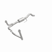 Load image into Gallery viewer, MagnaFlow Direct Fit Catalytic Converter 00-03 Durango 4WD OEM