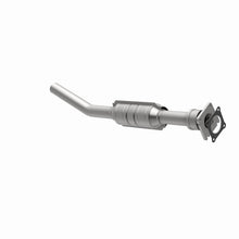 Load image into Gallery viewer, MagnaFlow Direct Fit Catalytic Converter 01-06 Chrysler PT Cruiser